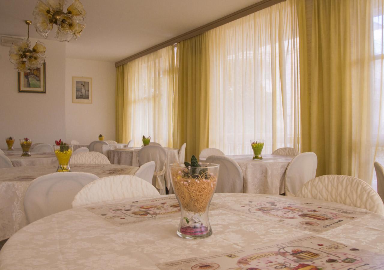 Hotel Fucsia Riccione Exteriör bild