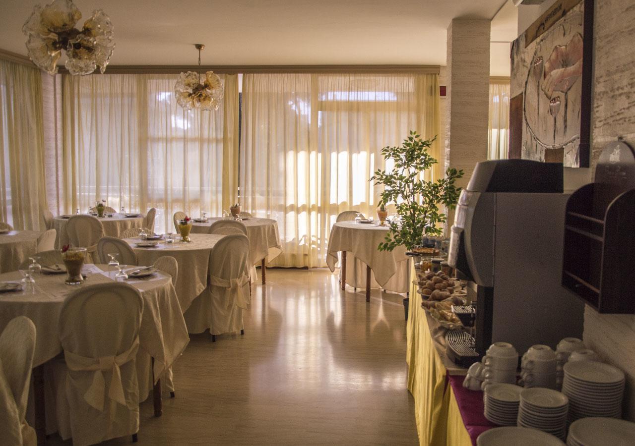 Hotel Fucsia Riccione Exteriör bild